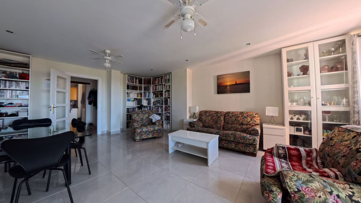 Penthouse in Torremolinos - Image 2