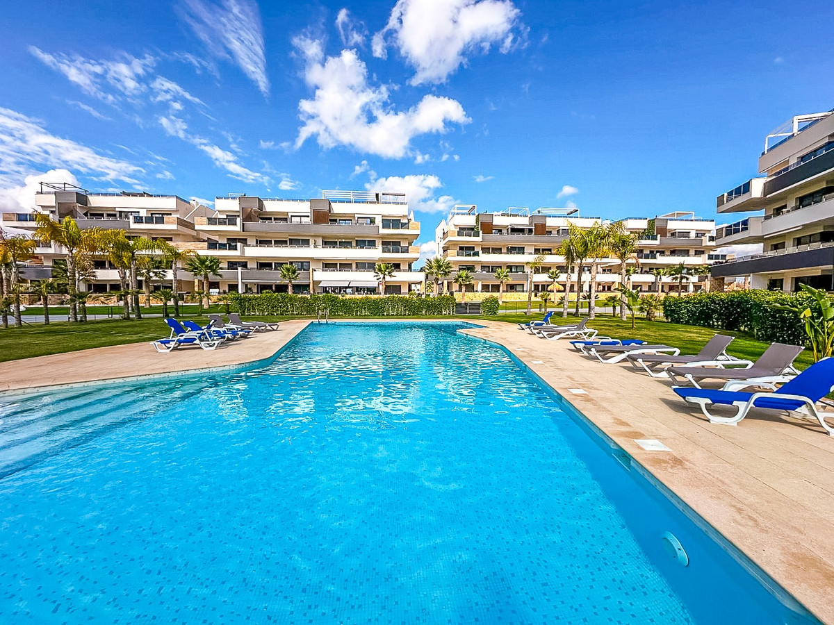 House in Torrevieja - Image 2