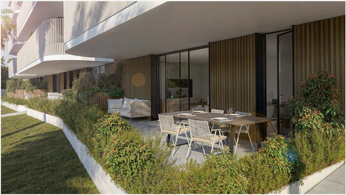 House in Estepona - Image 3