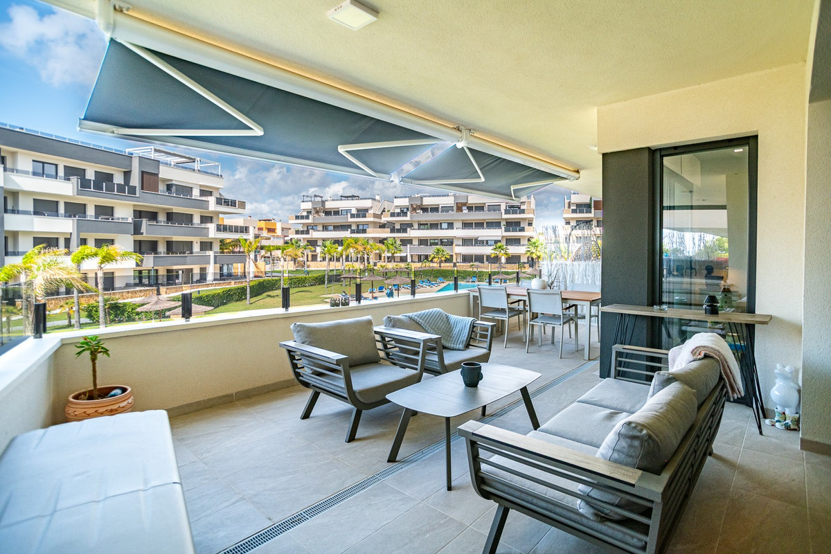 House in Torrevieja - Image 3