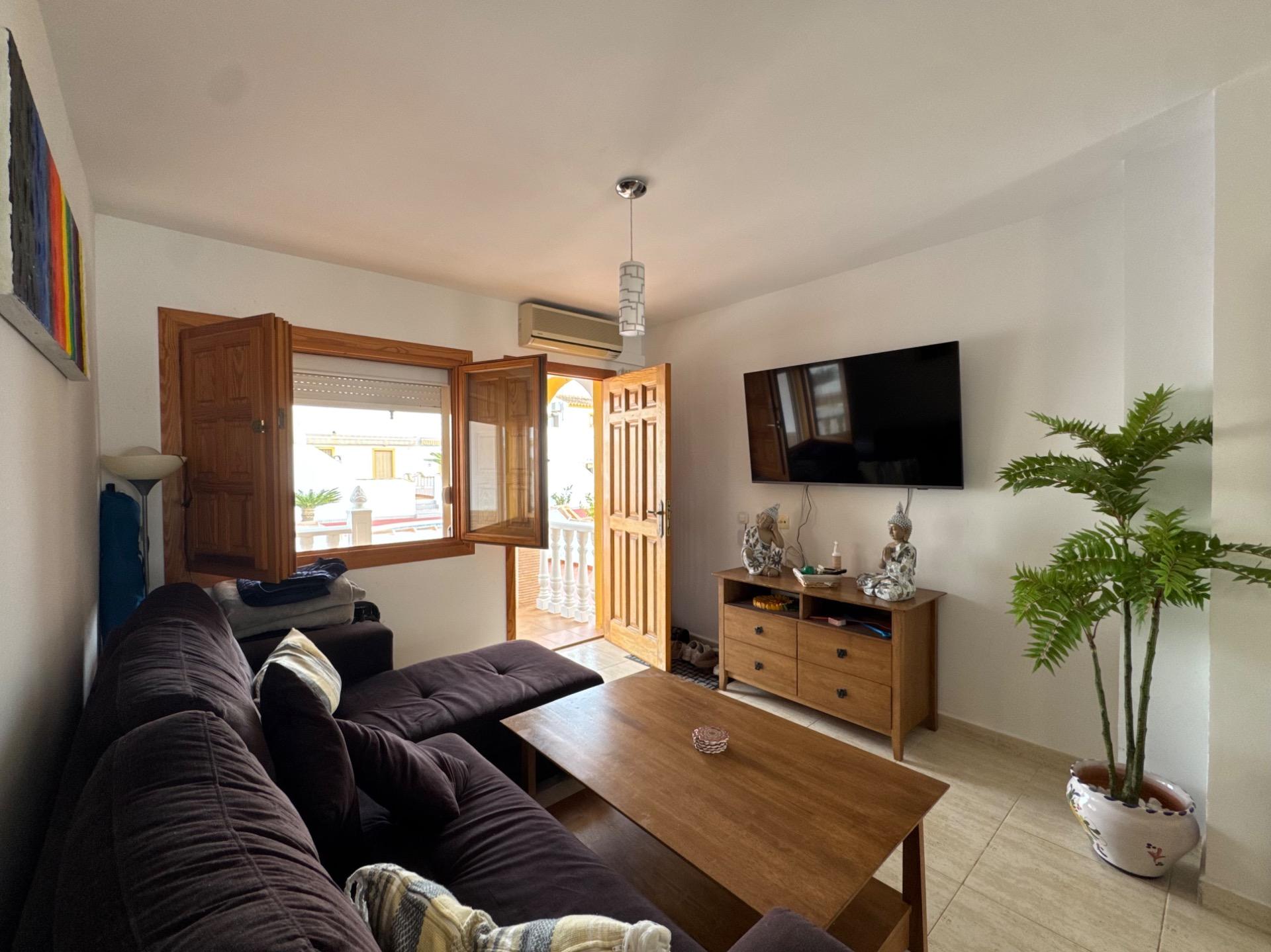 House in Torre de la Horadada - Image 3