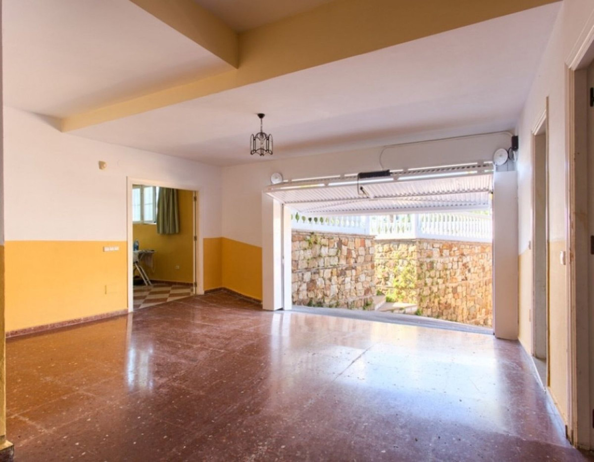 Villa in Torrequebrada - view 1