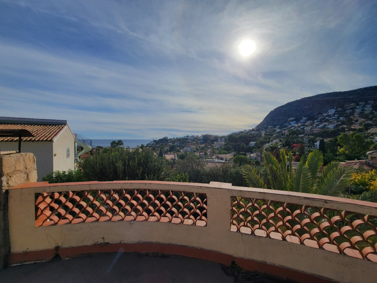 Villa in Calp - view 1
