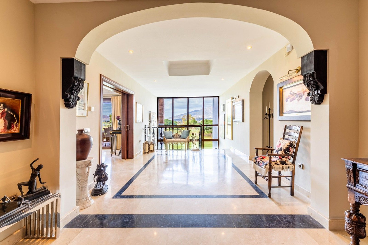 Villa in La Cala De Mijas - Image 2