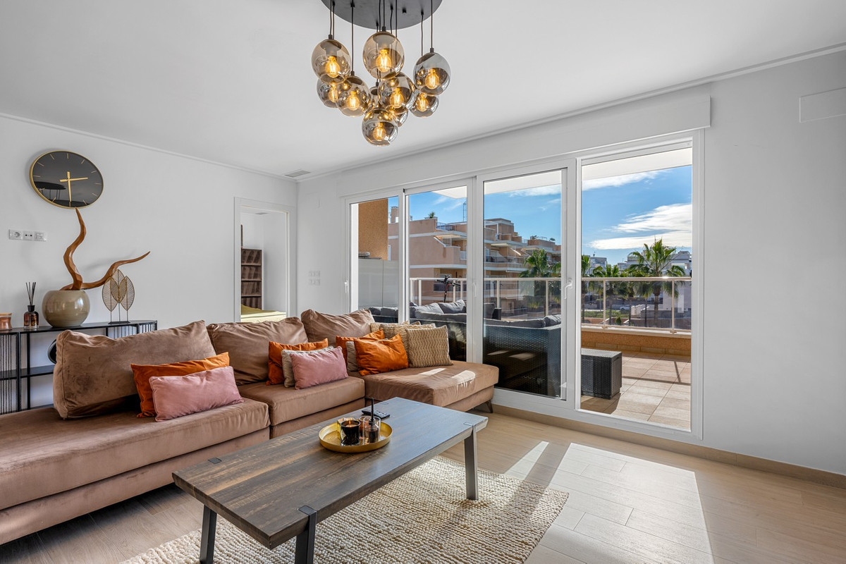 House in Villamartin - view 1