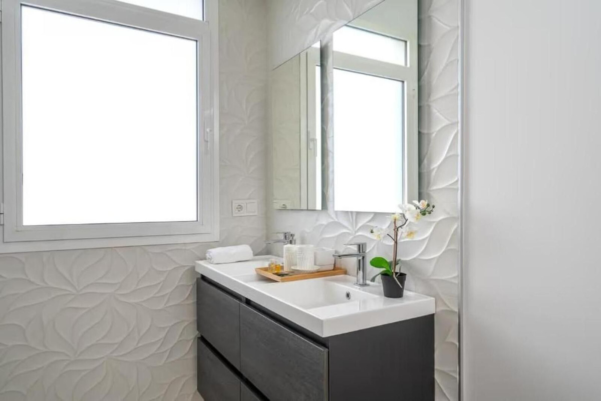 Penthouse in La Cala De Mijas - view 1