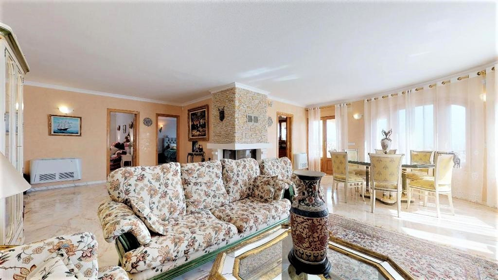 Villa in Calp - Image 2