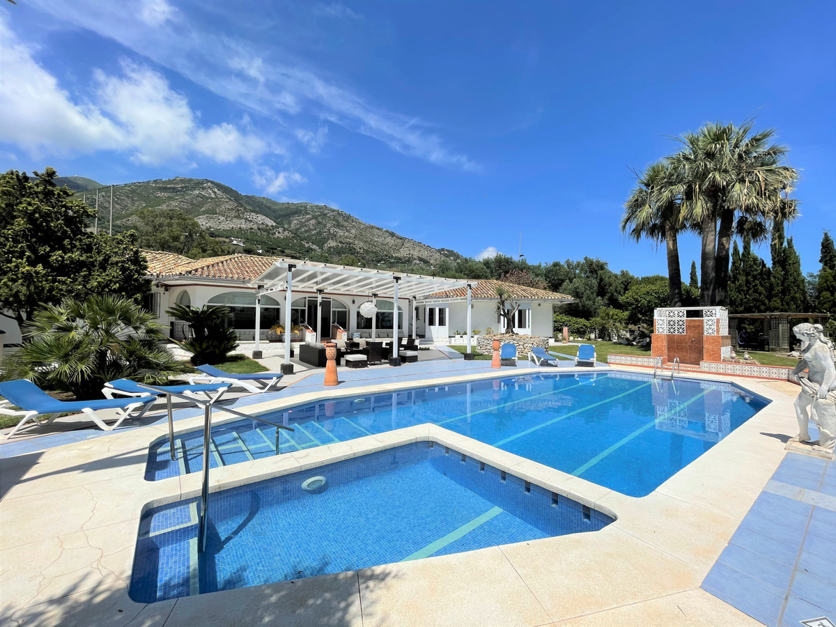Villa in La Cala De Mijas - view 1