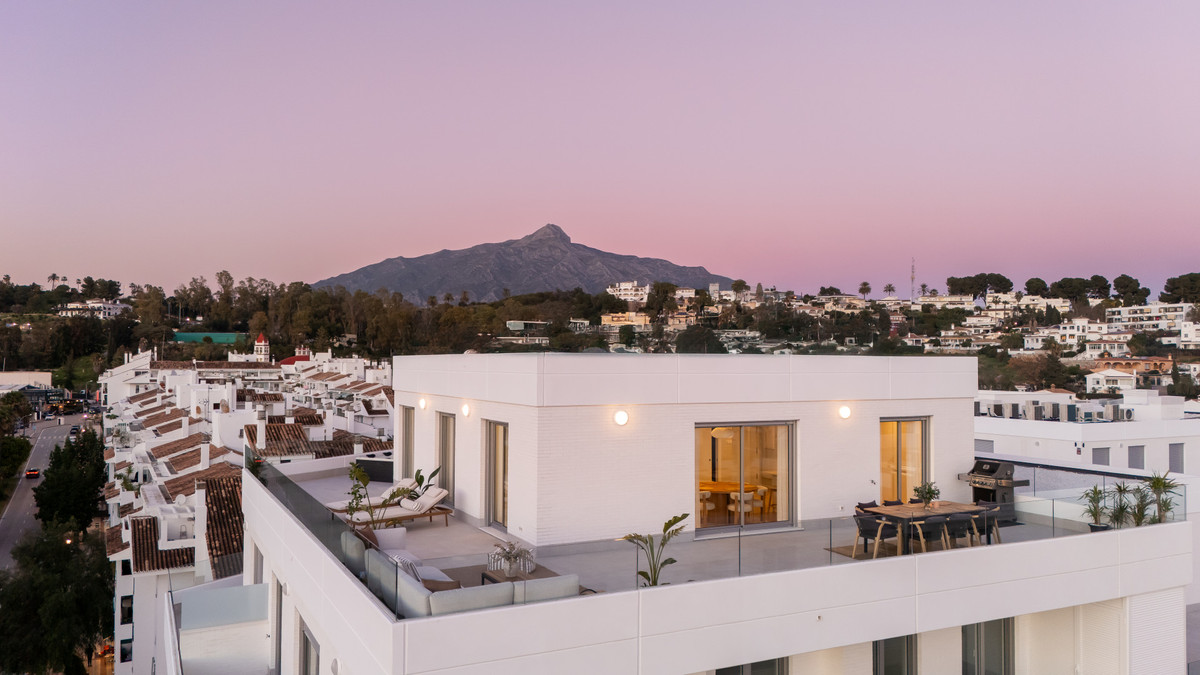Penthouse in Nueva Andalucia - view 1