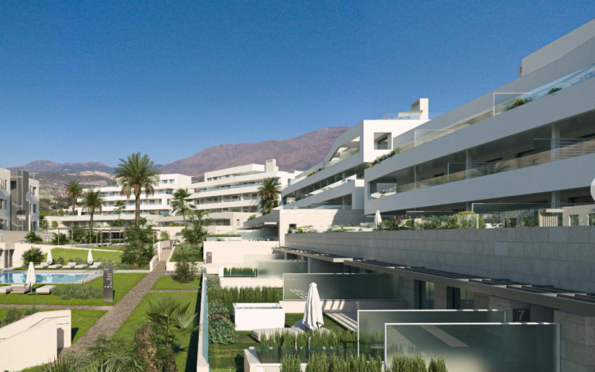 House in Estepona - Image 2