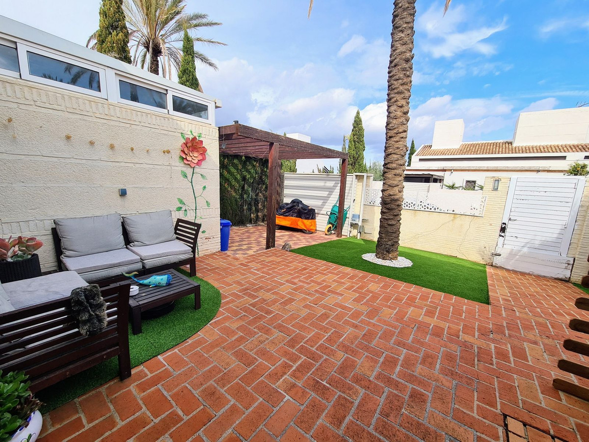 House in Sucina - Image 3