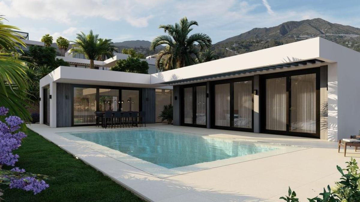 Villa in La Cala De Mijas - Image 2