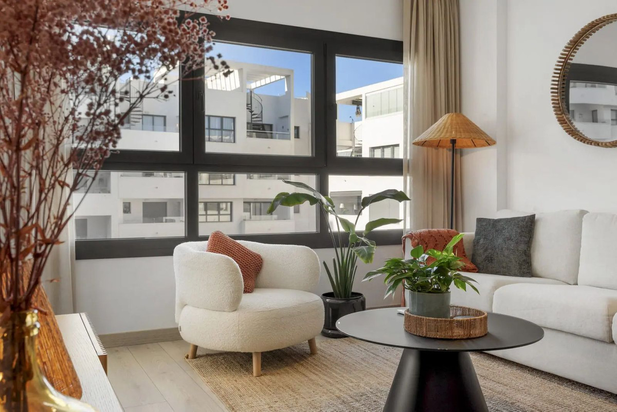 House in Estepona - view 1