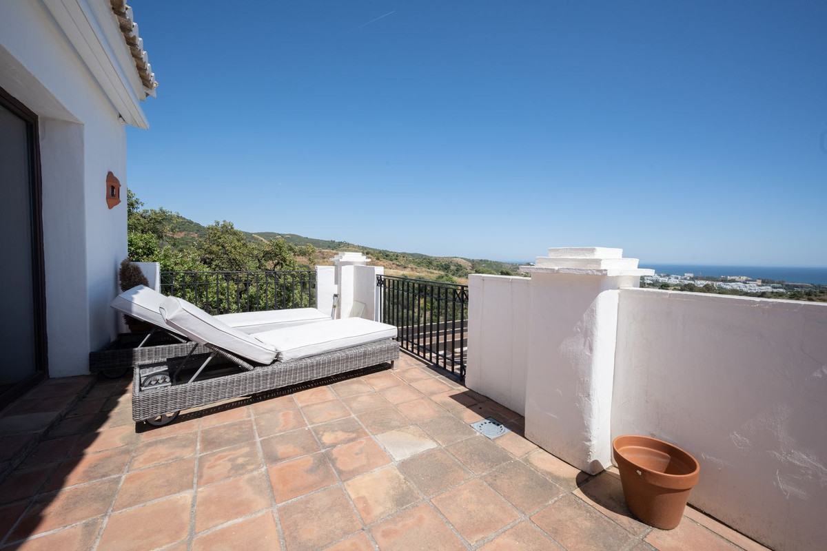 Penthouse in Marbella - Image 3