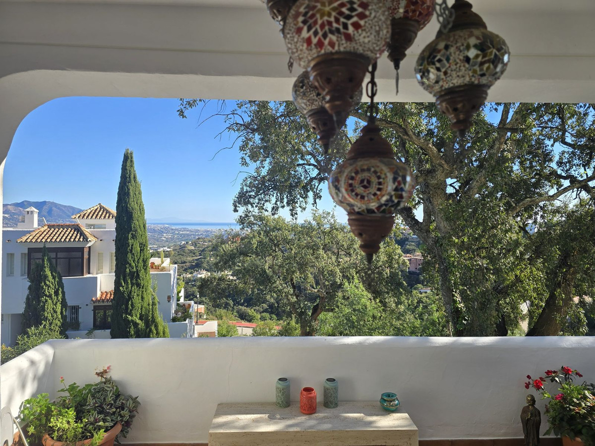 House in La Mairena - view 1