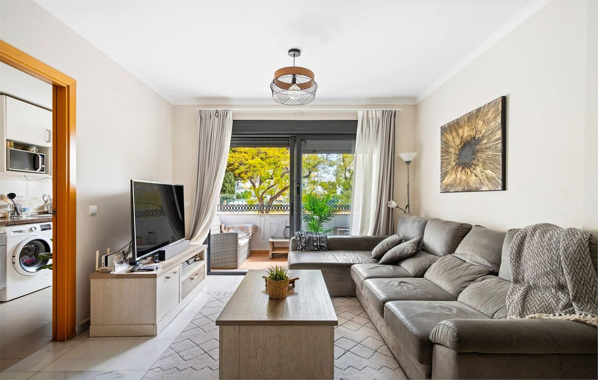 House in Benalmadena - Image 3