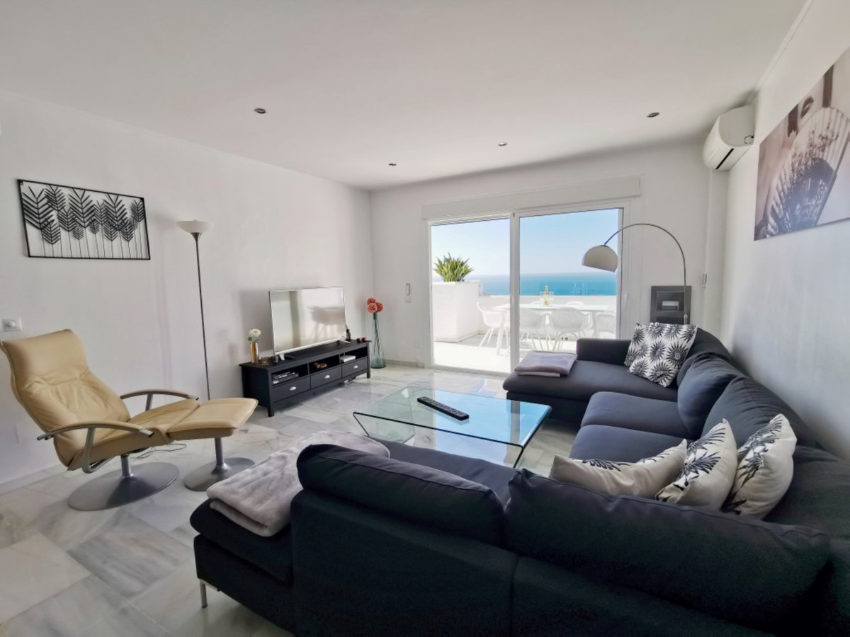 House in La Mairena - Image 3