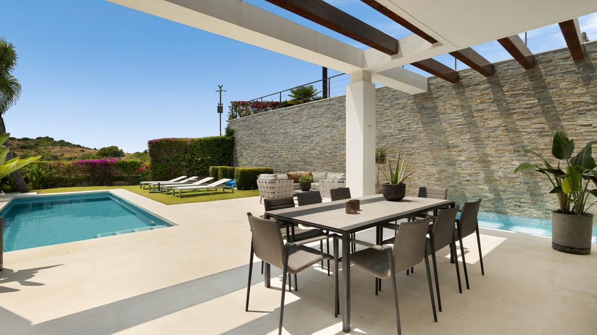 House in Cabopino - Image 3