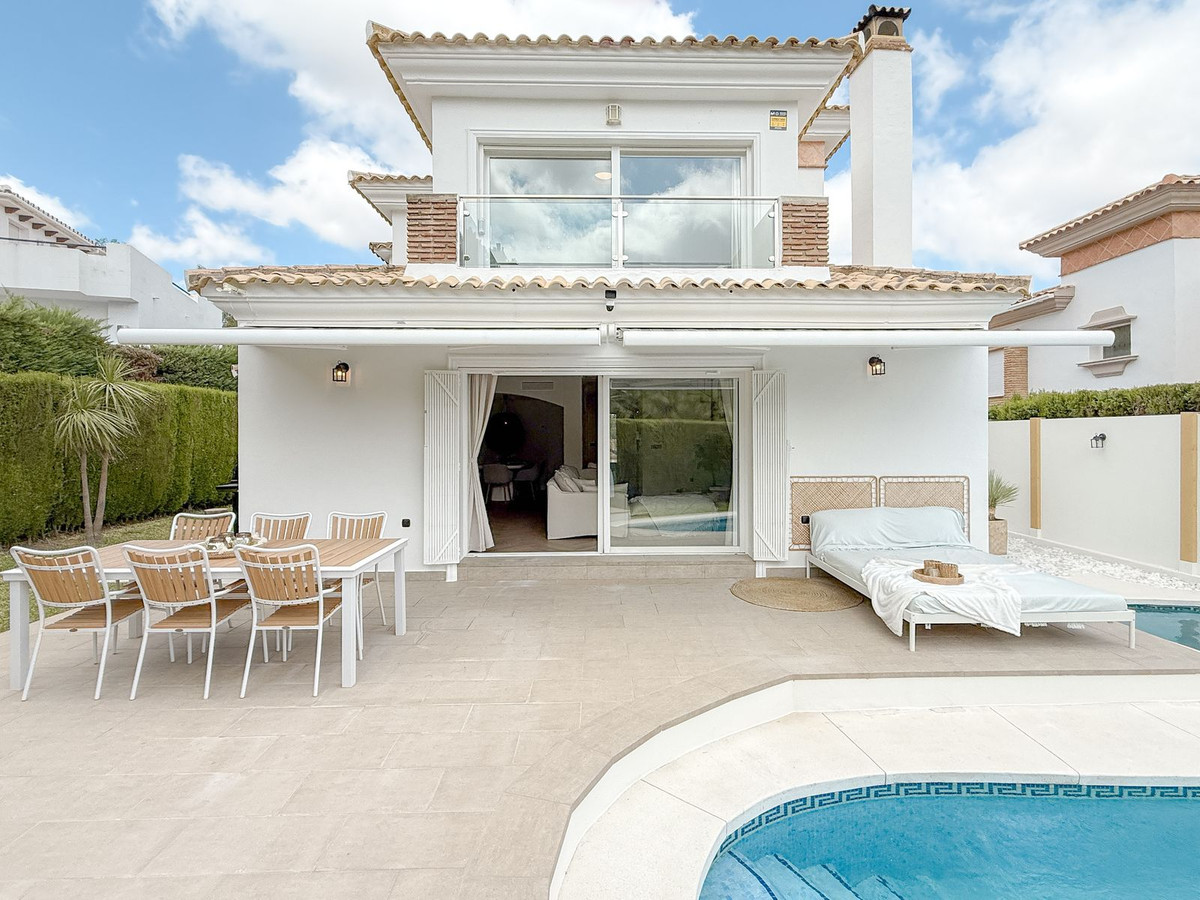 Villa in La Cala De Mijas - Image 2
