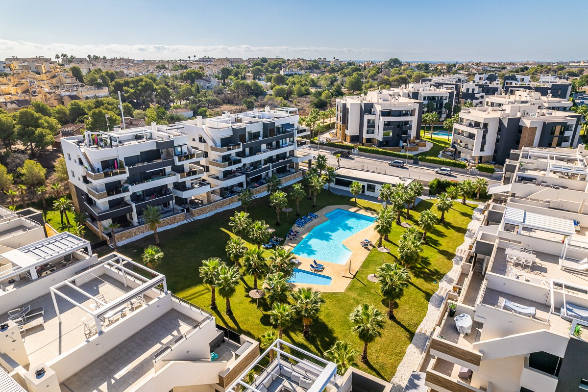 Penthouse in Residencia los Altos - view 1