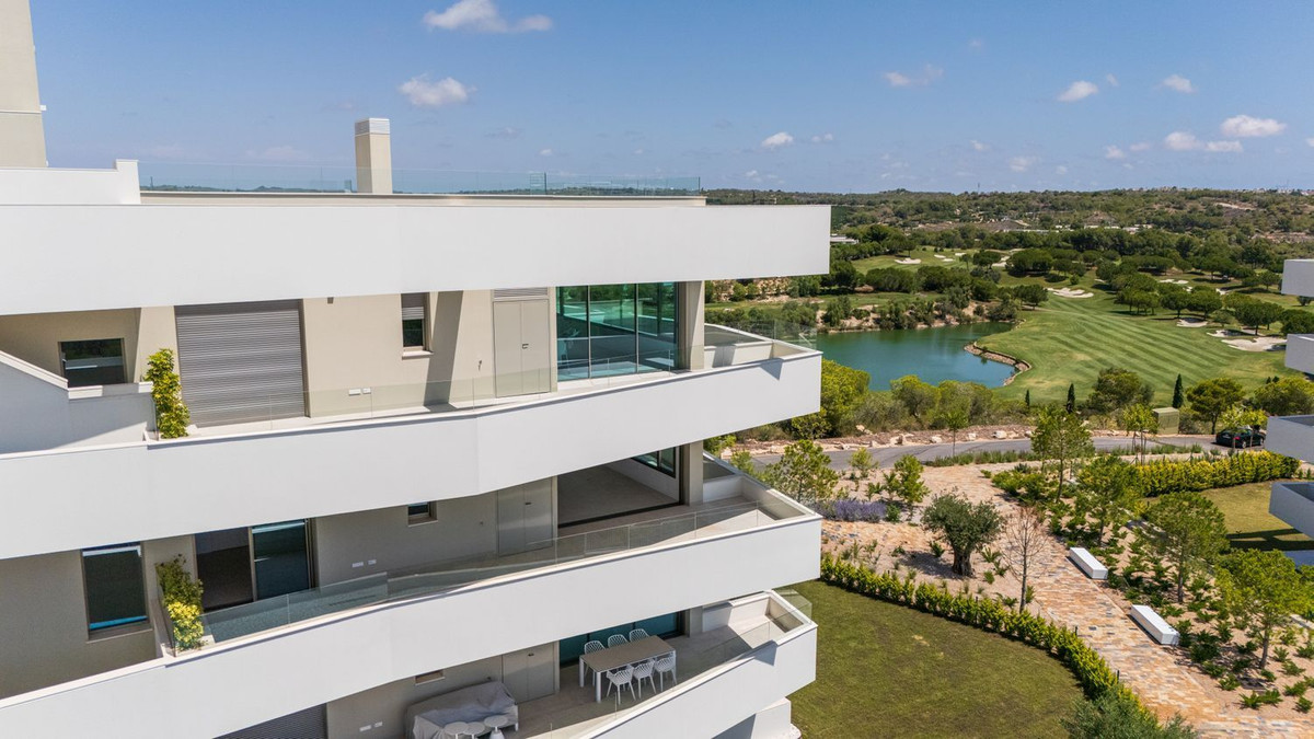 House in El Pinar de Campoverde - view 1