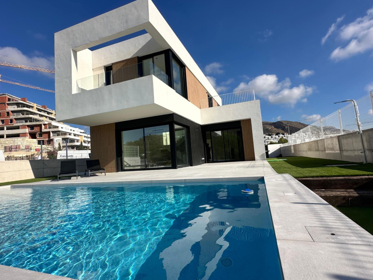 Villa in Alicante - Image 3