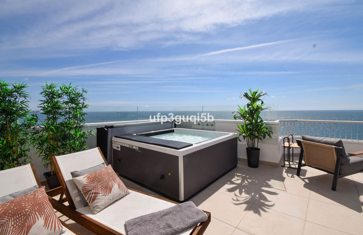 Penthouse in Fuengirola - Image 2