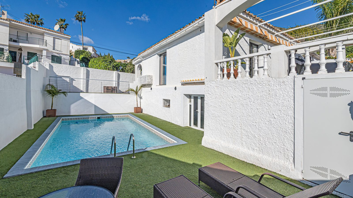 Villa in Benalmadena - view 1