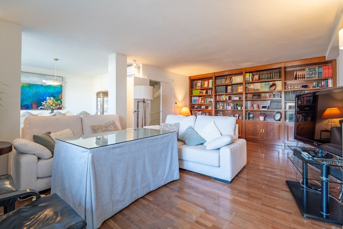 House in Pedregalejo - view 1