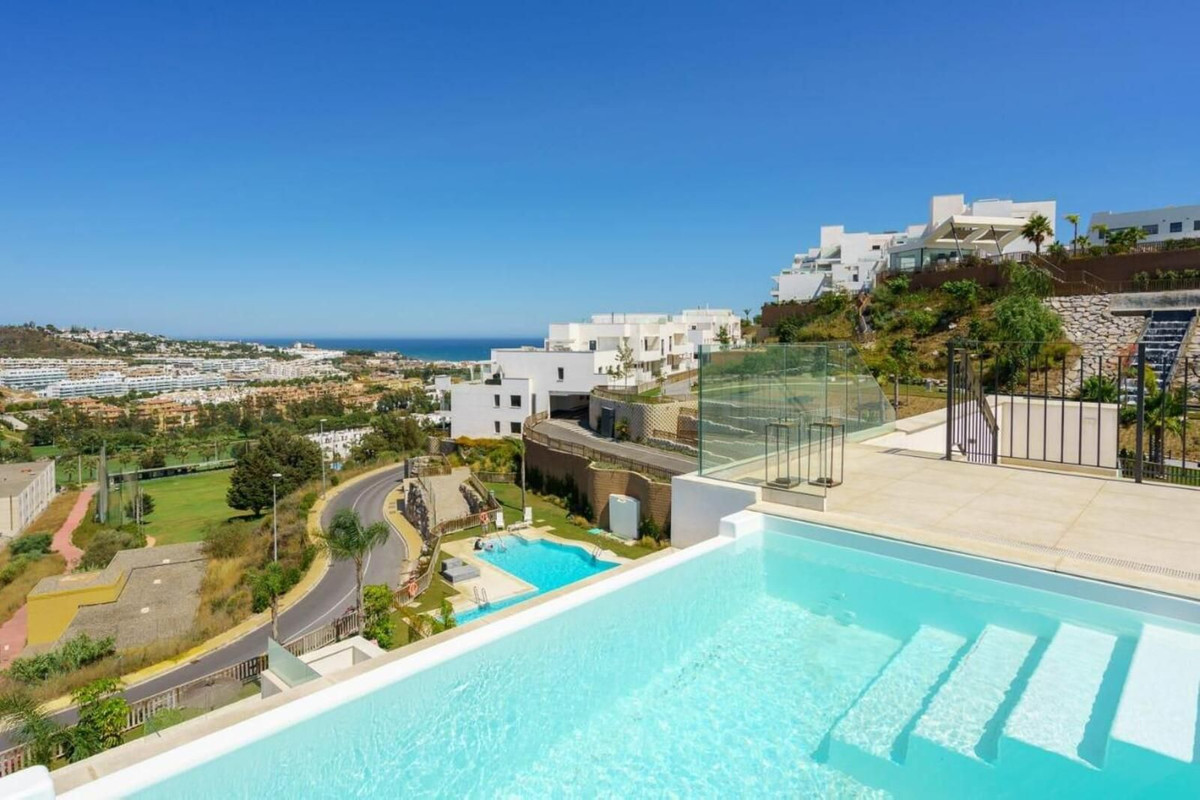 Penthouse in La Cala De Mijas - view 1
