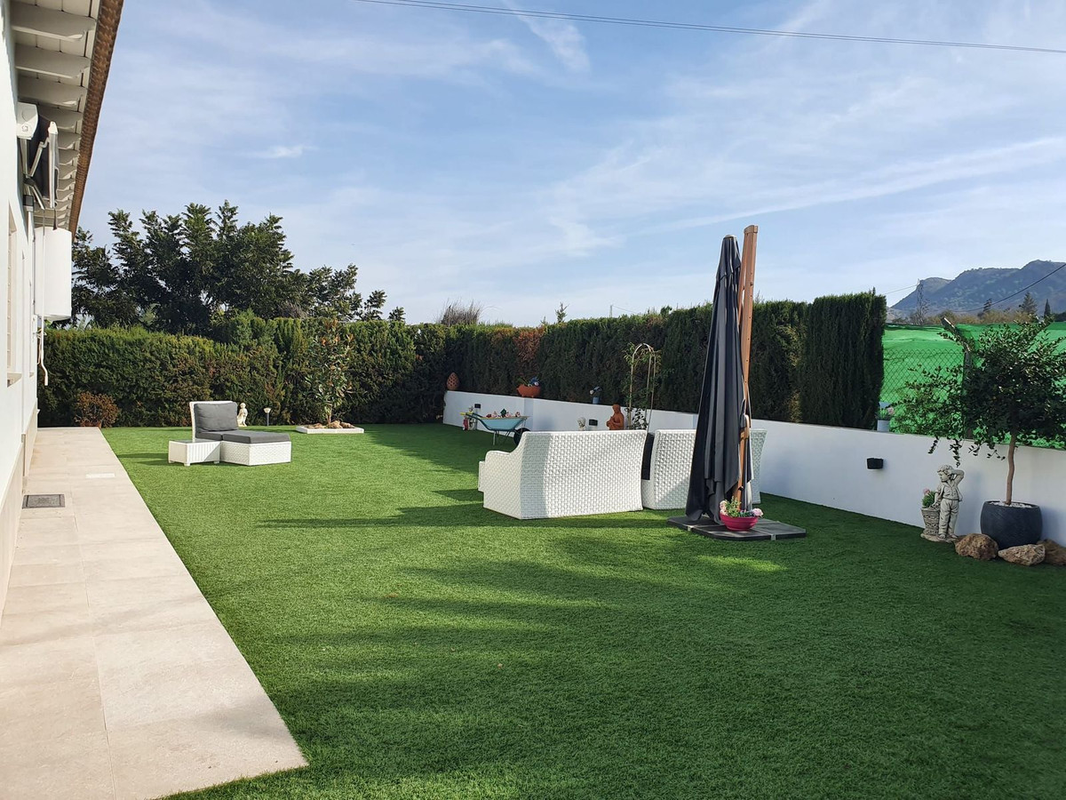 House in Cartama - Image 3