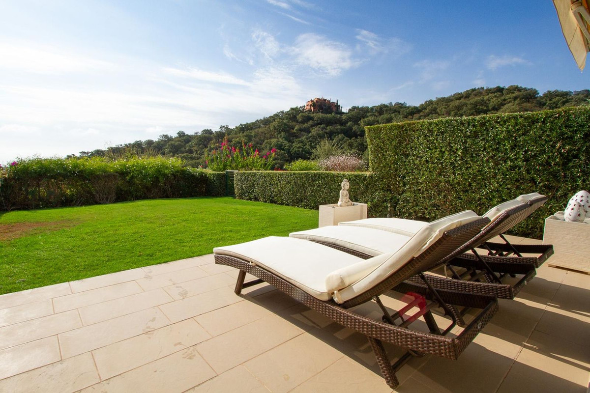 House in La Mairena - view 1