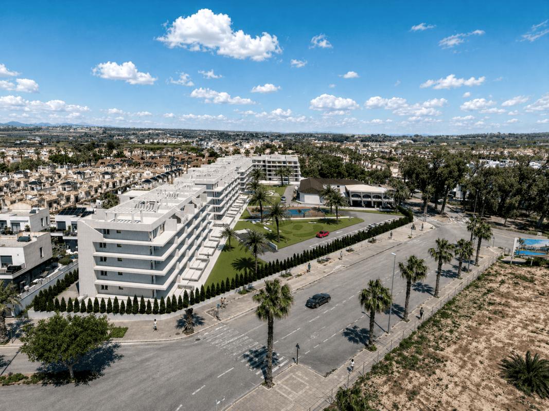 House in Guardamar del Segura - view 1