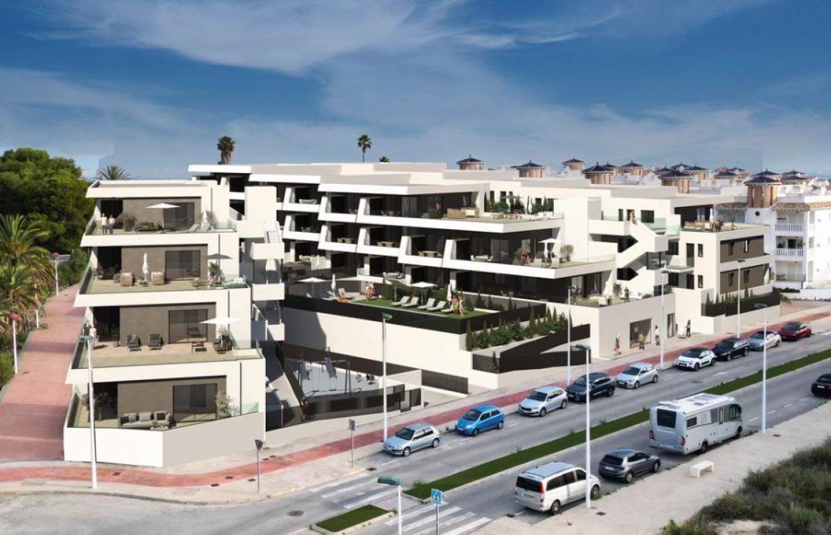 House in La Marina - Image 2