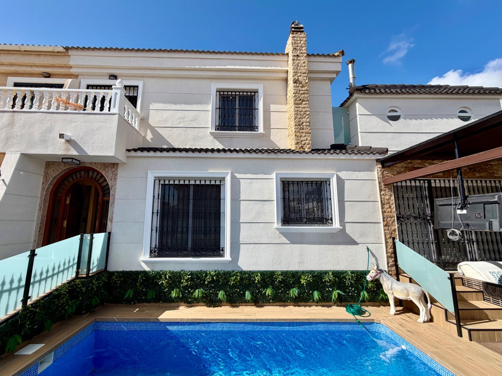 House in Rojales - view 1