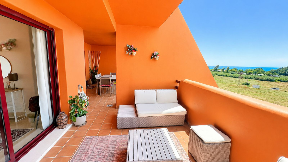 House in La Duquesa - Image 2