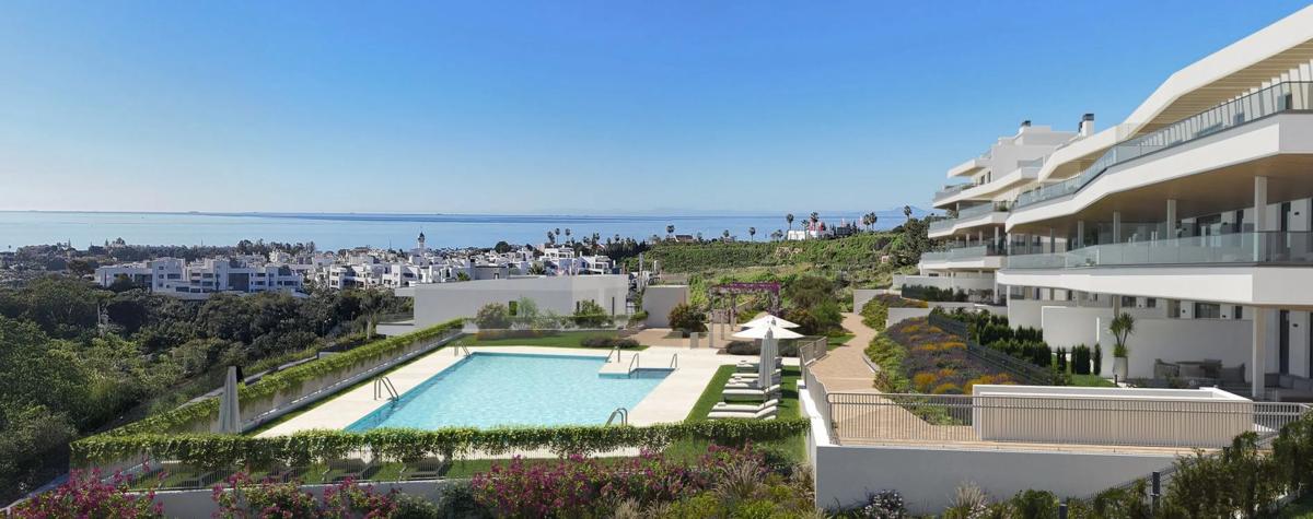 House in Estepona - view 1