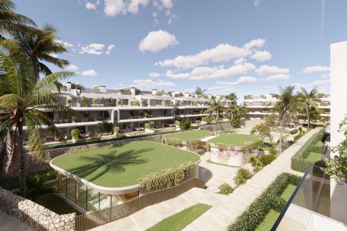 House in Estepona - view 1