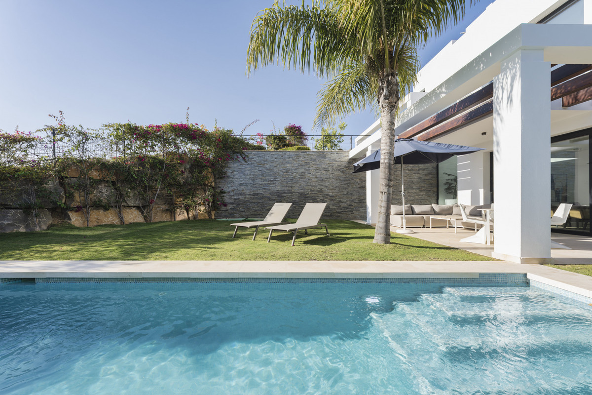 House in Cabopino - Image 2