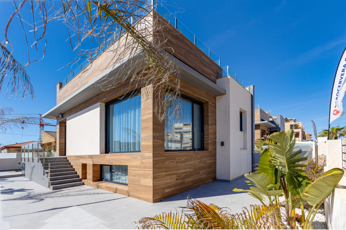 Villa in Torrevieja - view 1
