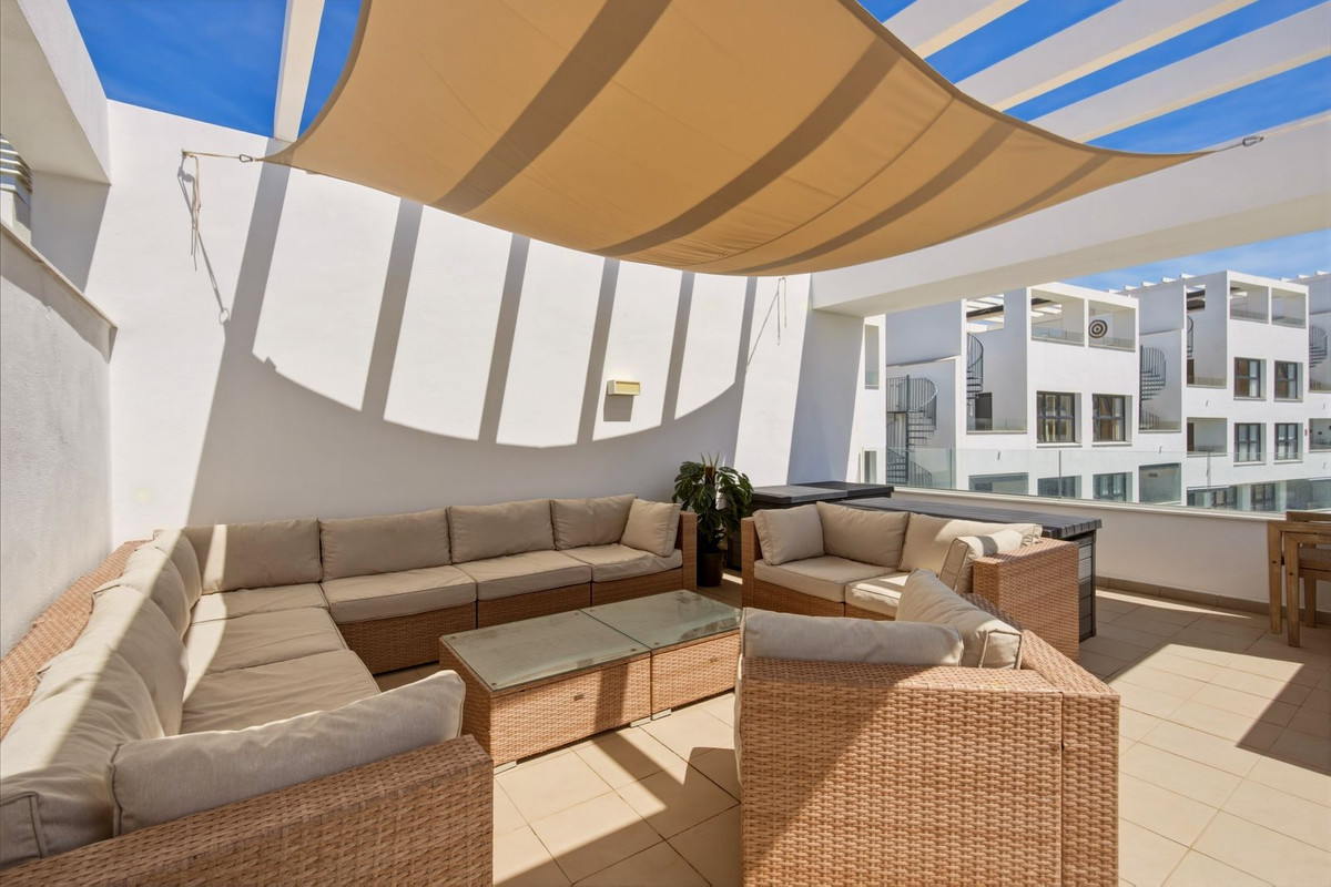 Penthouse in Estepona - Image 2